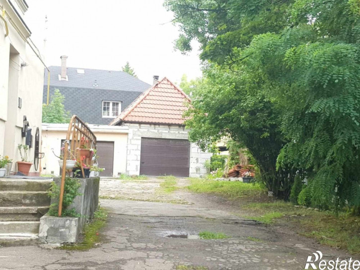 4-комн квартира Энгельса ул, 20