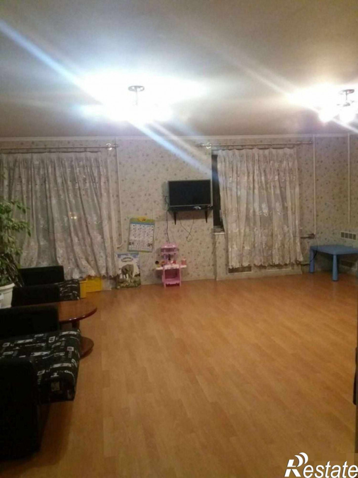 4-комн квартира Генерала Толстикова ул, 15/1