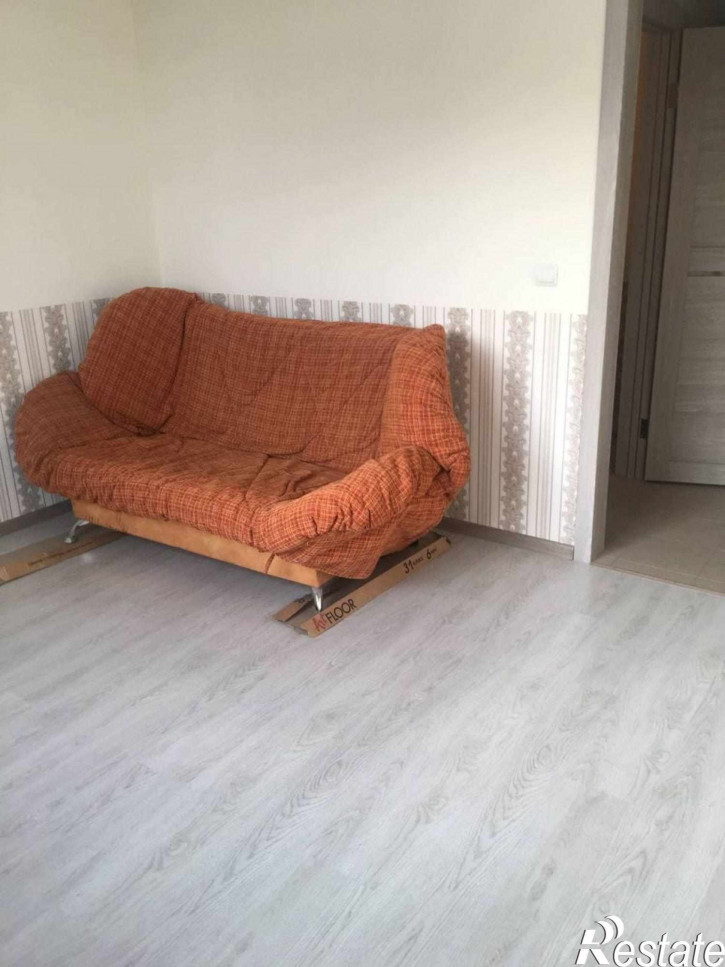 1-комн квартира Лазурная ул, 3