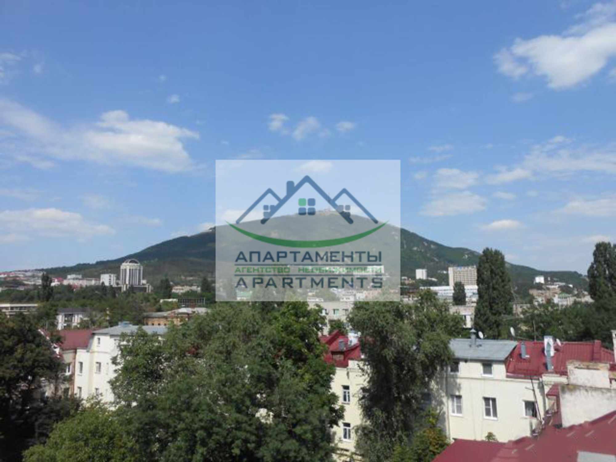 Купить квартиру за 12 000 000 рублей на Университетская ул, 28