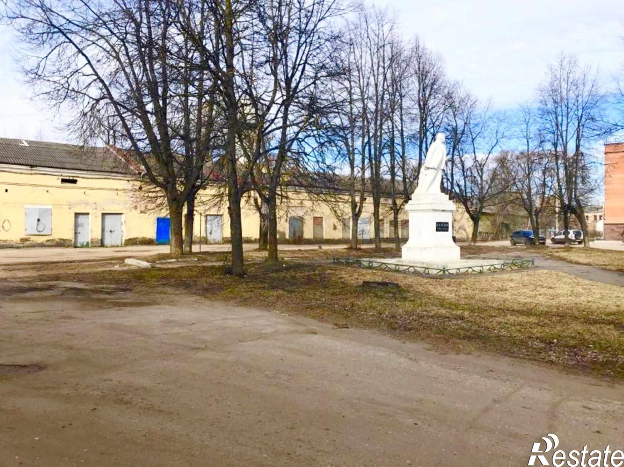 Купить помещение свободного назначения за 30 000 000 рублей на Комсомольская пл