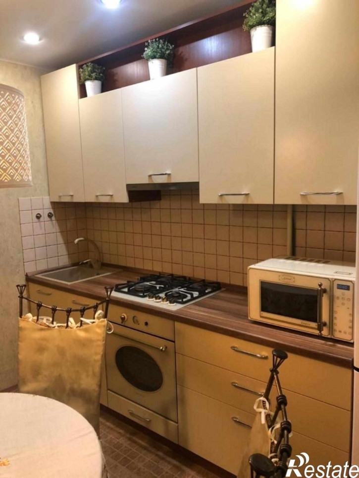 3-комн квартира Верхняя Дуброва ул, 22А