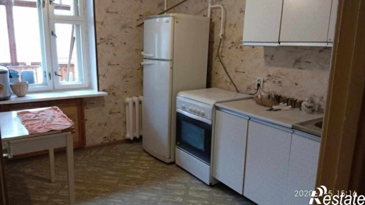 2-комн квартира Белоконской ул, 18