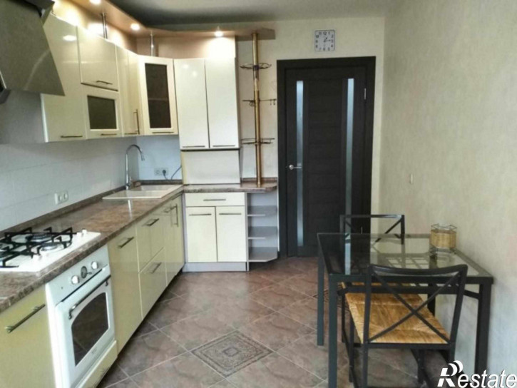 2-комн квартира Строителей пр-кт, 42Д