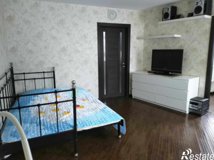 2-комн квартира Строителей пр-кт, 42Д