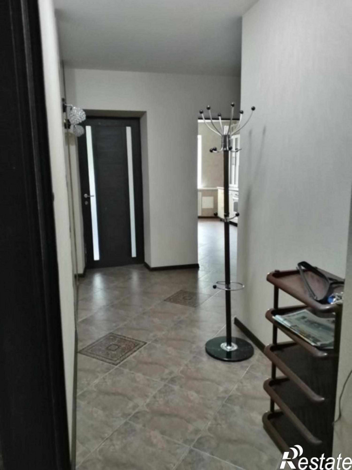 2-комн квартира Строителей пр-кт, 42Д