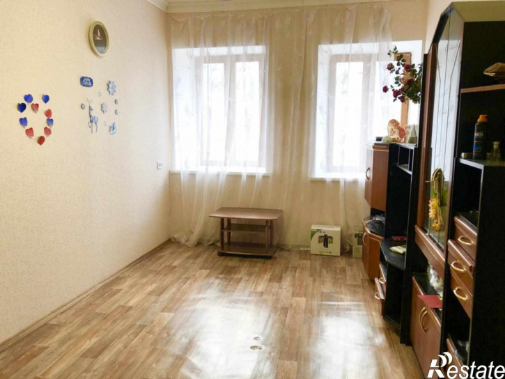 4-комн квартира Ростовская ул, 12