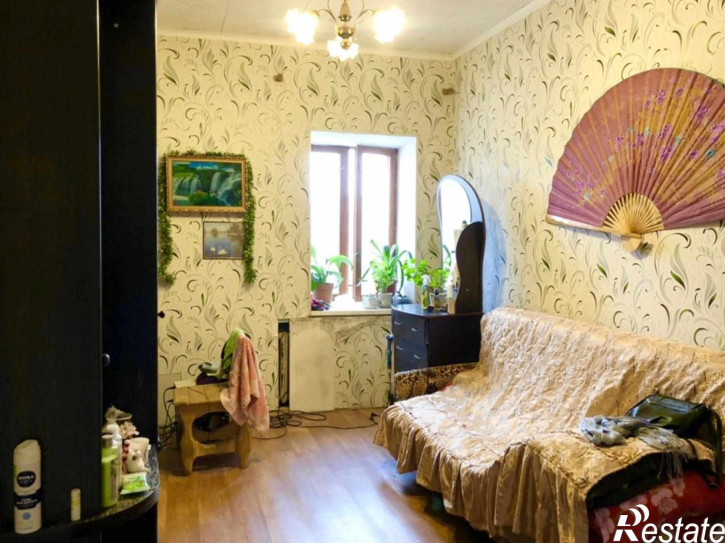 4-комн квартира Ростовская ул, 12