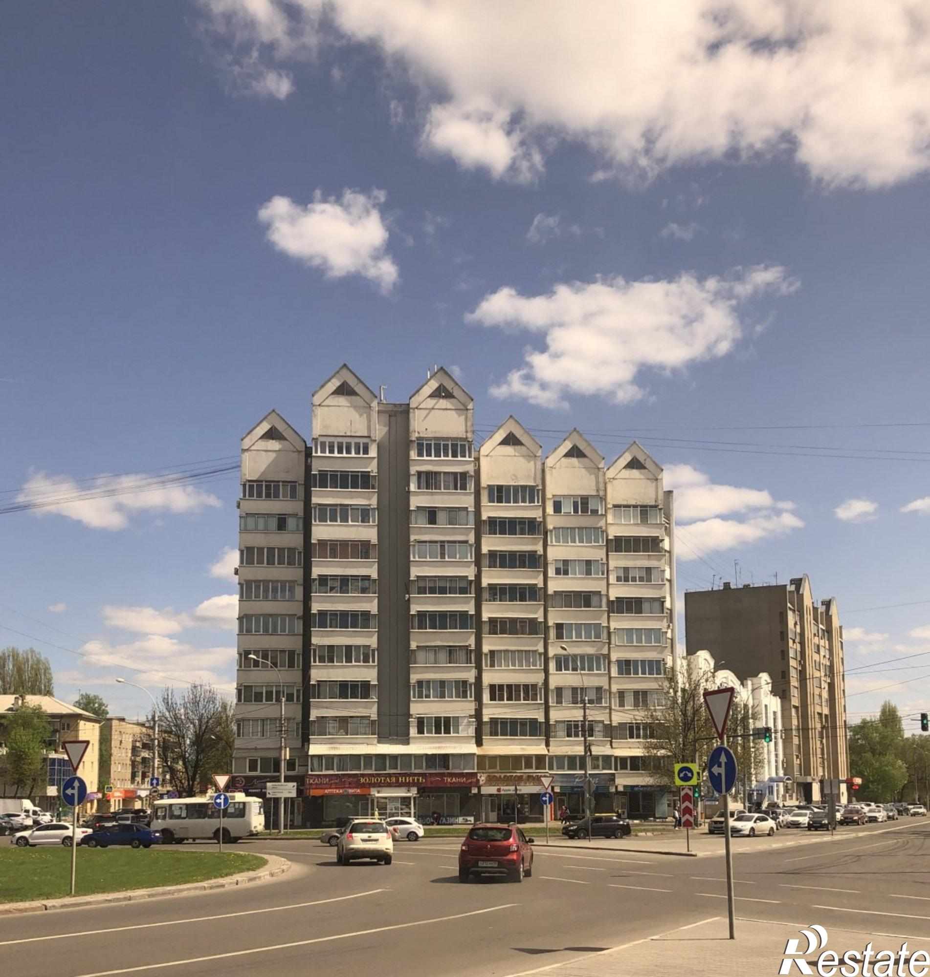 Сдать торговое помещение за 40 000 рублей на пл. Победы, д. 3