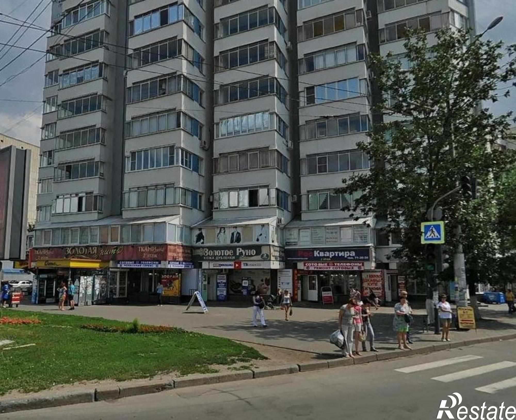 Сдать торговое помещение за 40 000 рублей на пл. Победы, д. 3