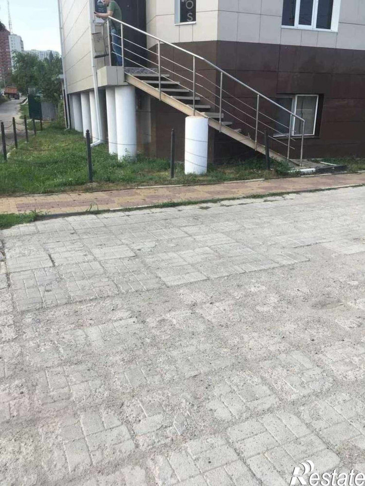 Помещение свободного назначения Супруновская улица, 25а