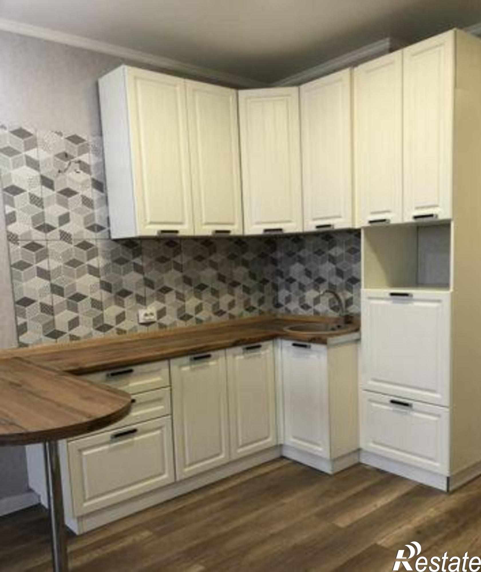 Купить квартиру за 2 430 000 рублей на переулок Крючкова, 1/20