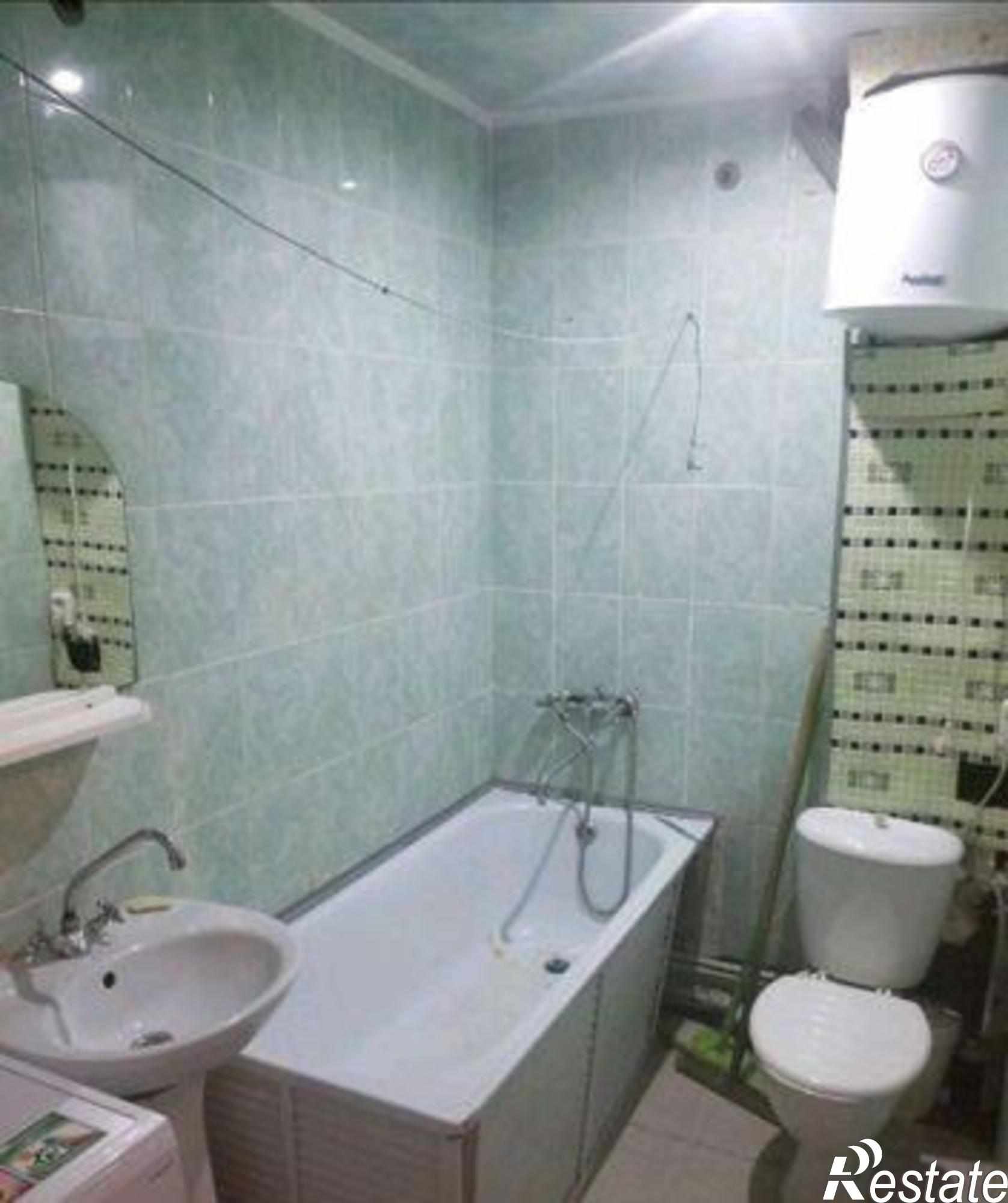 Купить квартиру за 890 000 рублей на Днепропетровская улица, 36/30