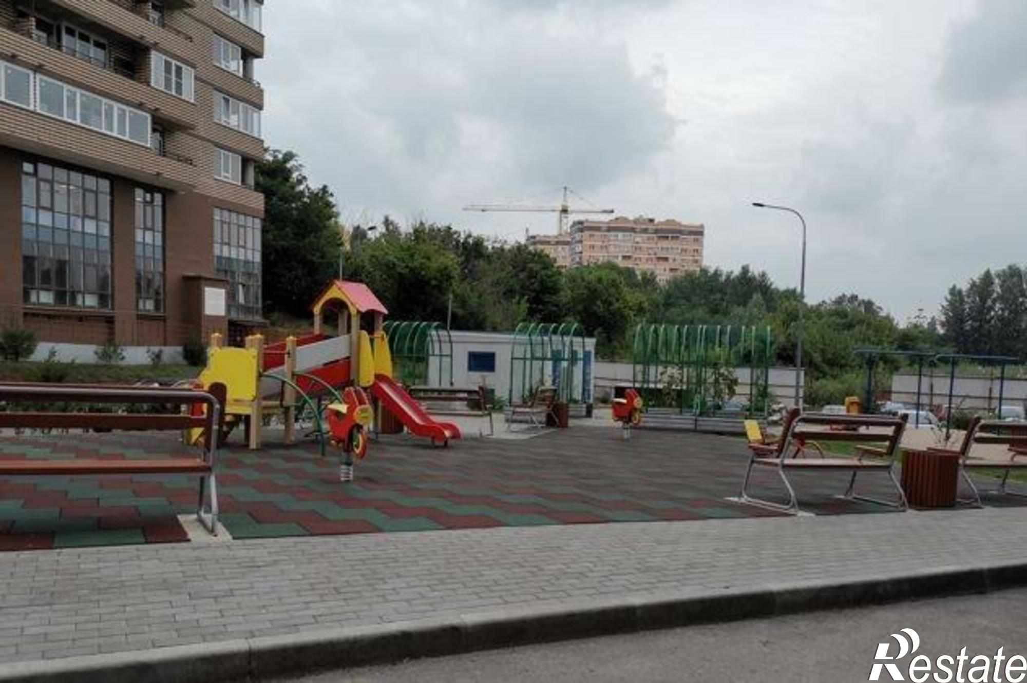 Купить квартиру за 3 380 000 рублей на бульвар Комарова, 1Ис2