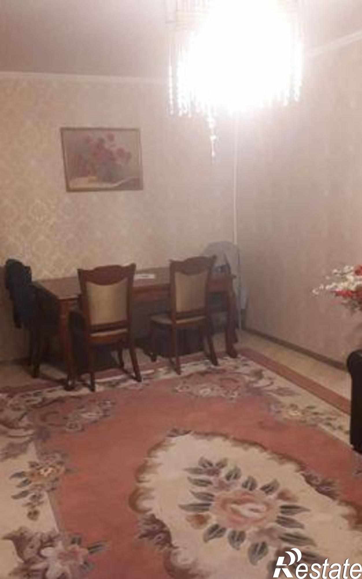 Купить квартиру за 4 040 000 рублей на Вятская улица, 77