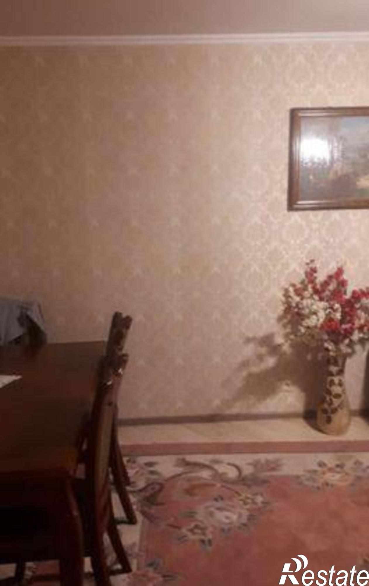 Купить квартиру за 4 040 000 рублей на Вятская улица, 77