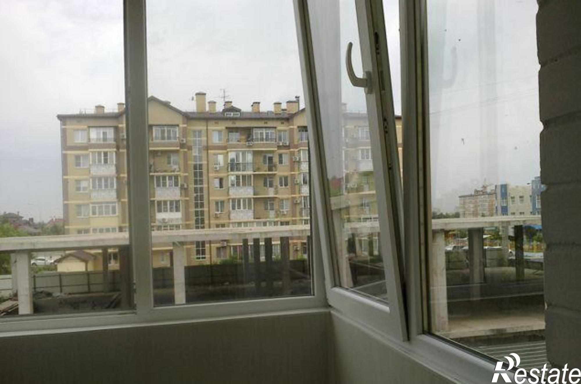 Купить квартиру за 2 400 000 рублей на 2-я улица Володарского, 172/88