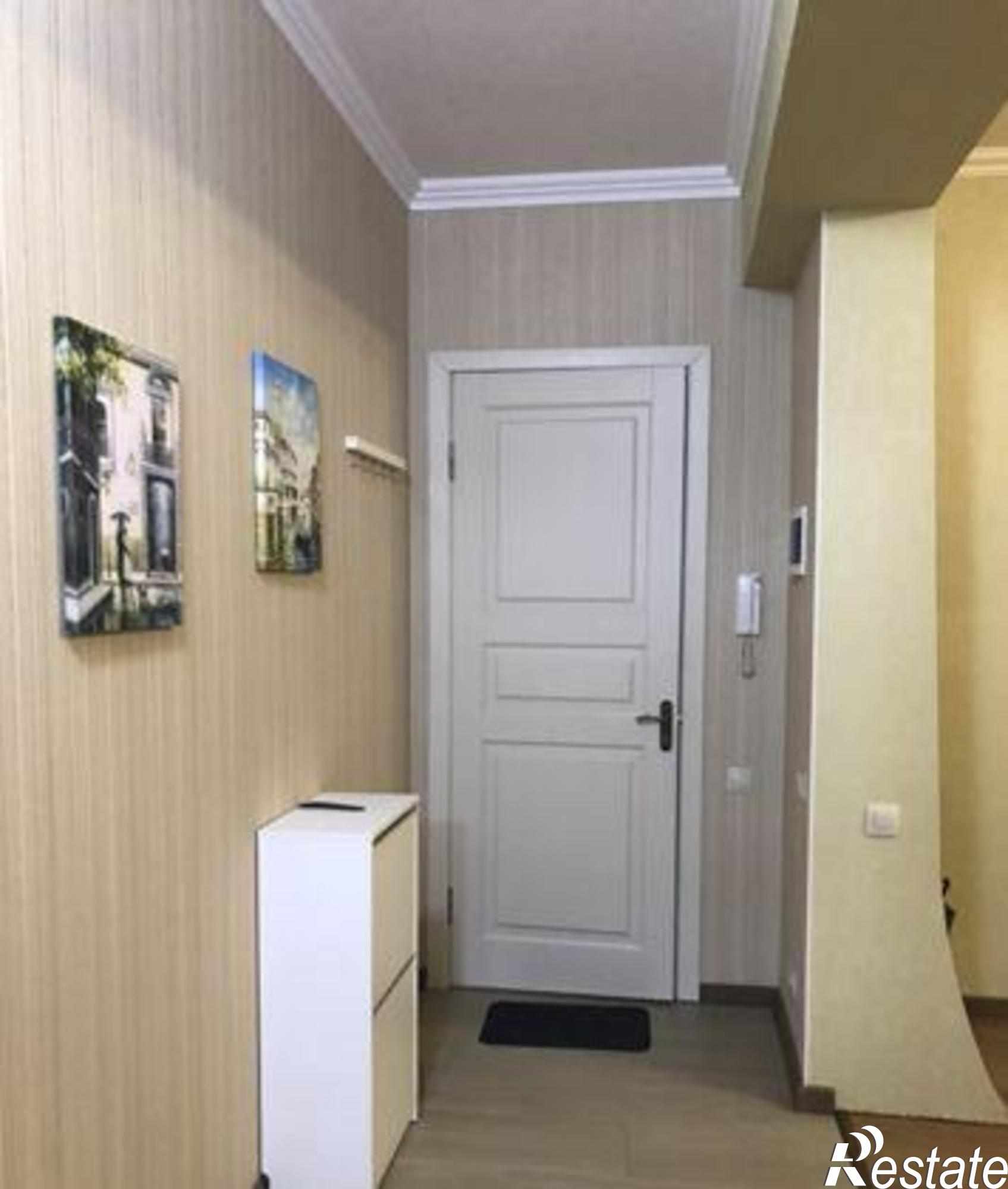 Купить квартиру за 5 830 000 рублей на Большая Садовая улица, 8