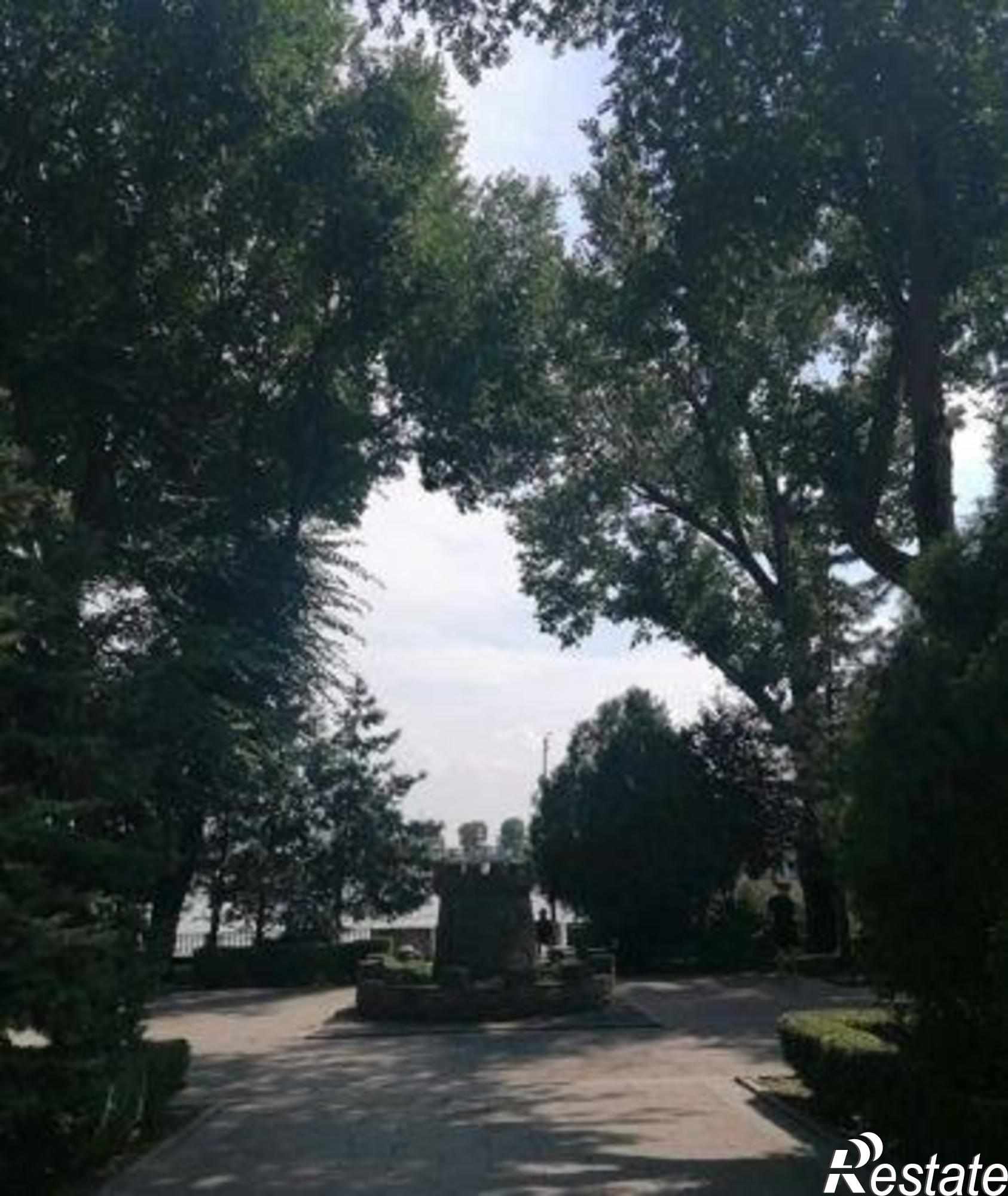 Купить квартиру за 1 860 000 рублей на Нижнебульварная улица, 24