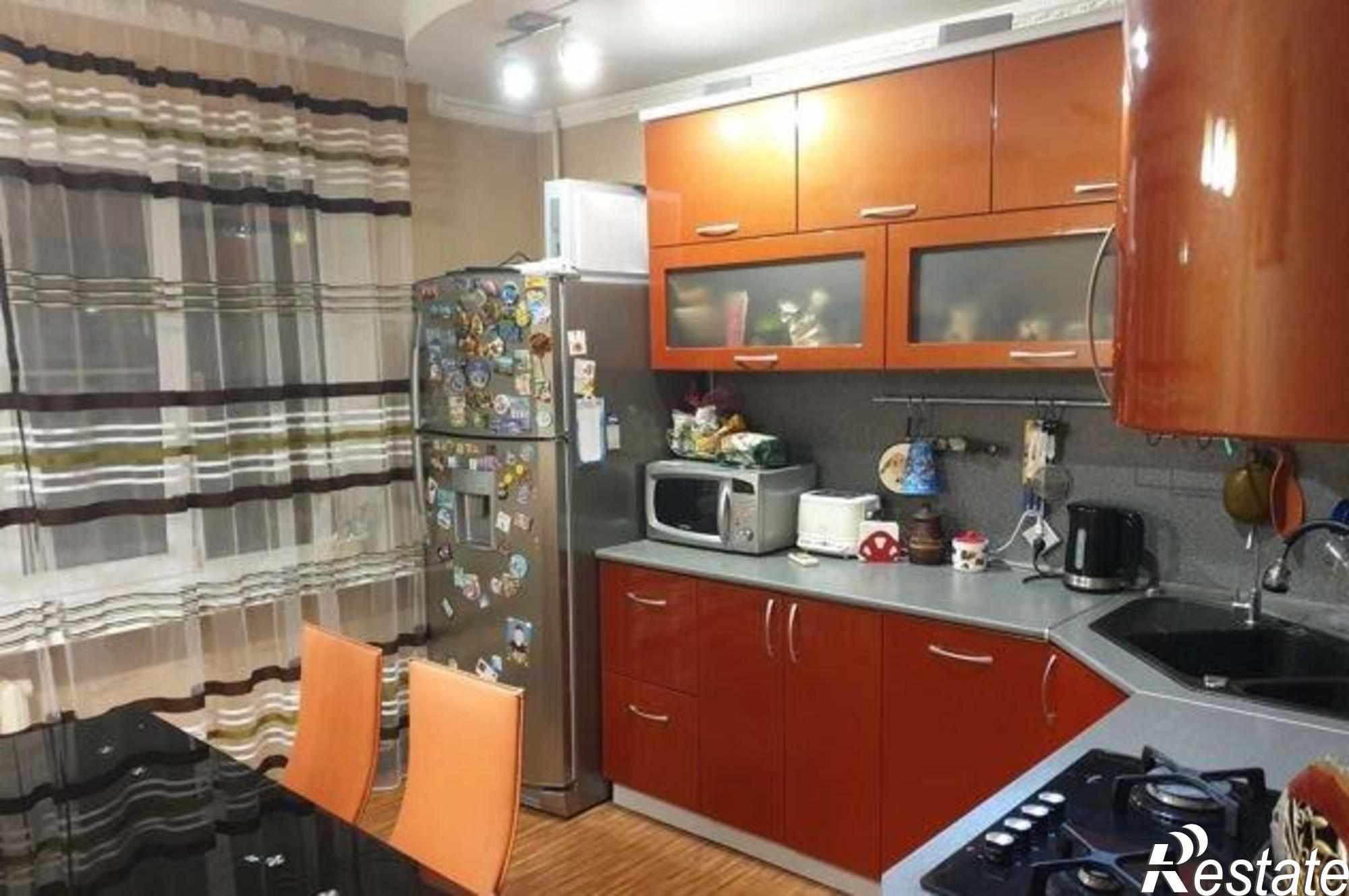 Купить квартиру за 3 760 000 рублей на Днепровский переулок, 124Г