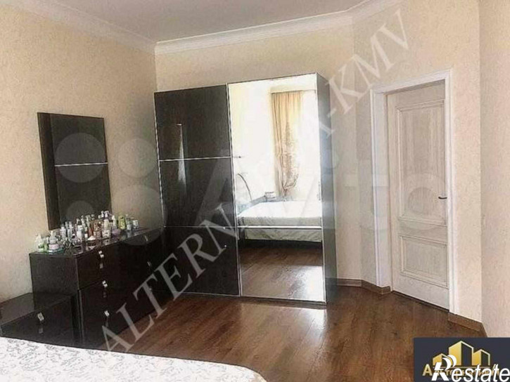 2-комн квартира Дзержинского пр-т.