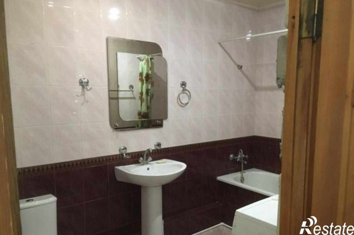 2-комн квартира бульвар Комарова, 21А