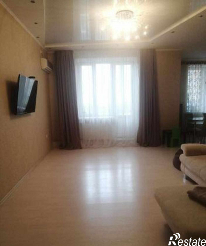 3-комн квартира проспект Космонавтов, 5Б