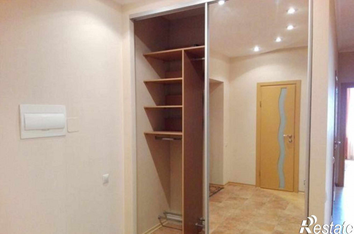 2-комн квартира улица Суворова, 61