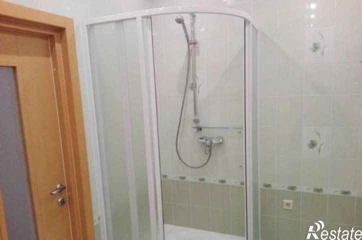 2-комн квартира улица Суворова, 61