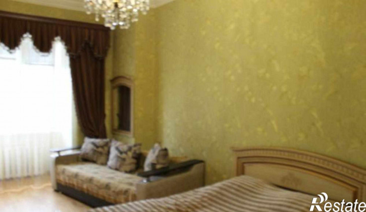3-комн квартира Будённовский проспект, 74