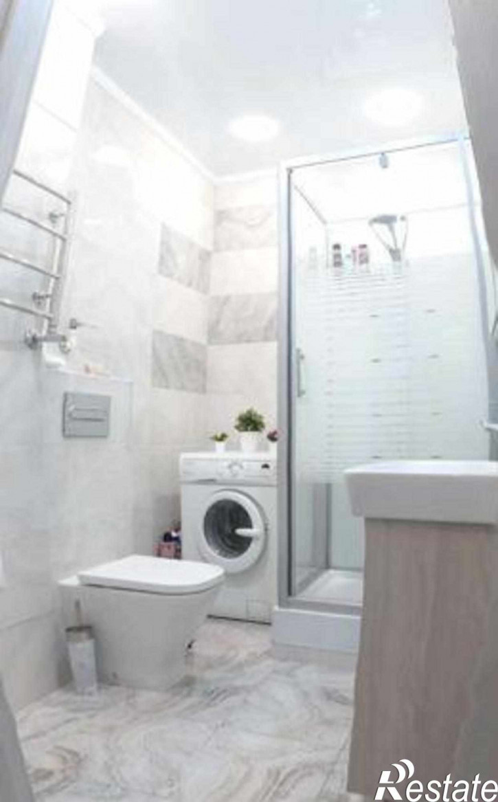 2-комн квартира проспект Сиверса, 32