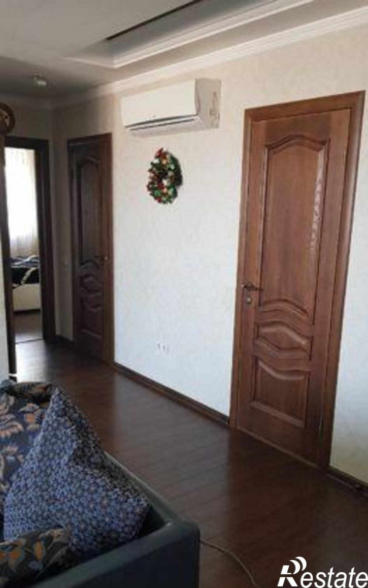 3-комн квартира Киргизская улица, 12Г