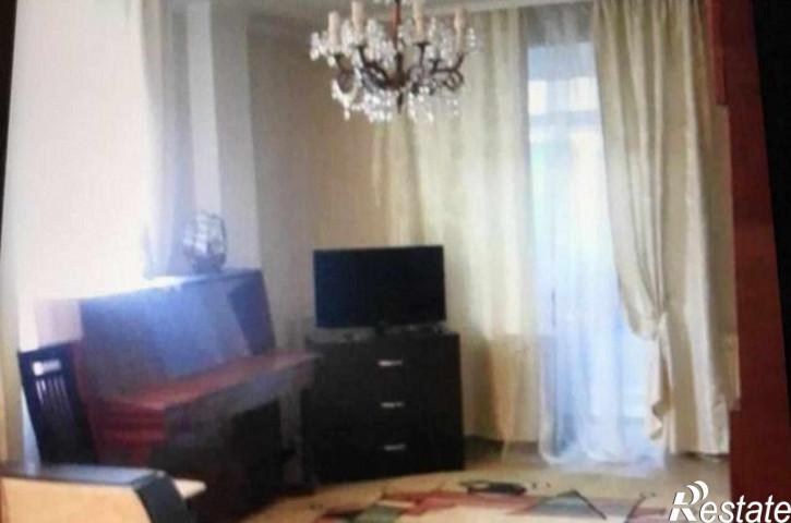 2-комн квартира улица 8-я Линия, 12
