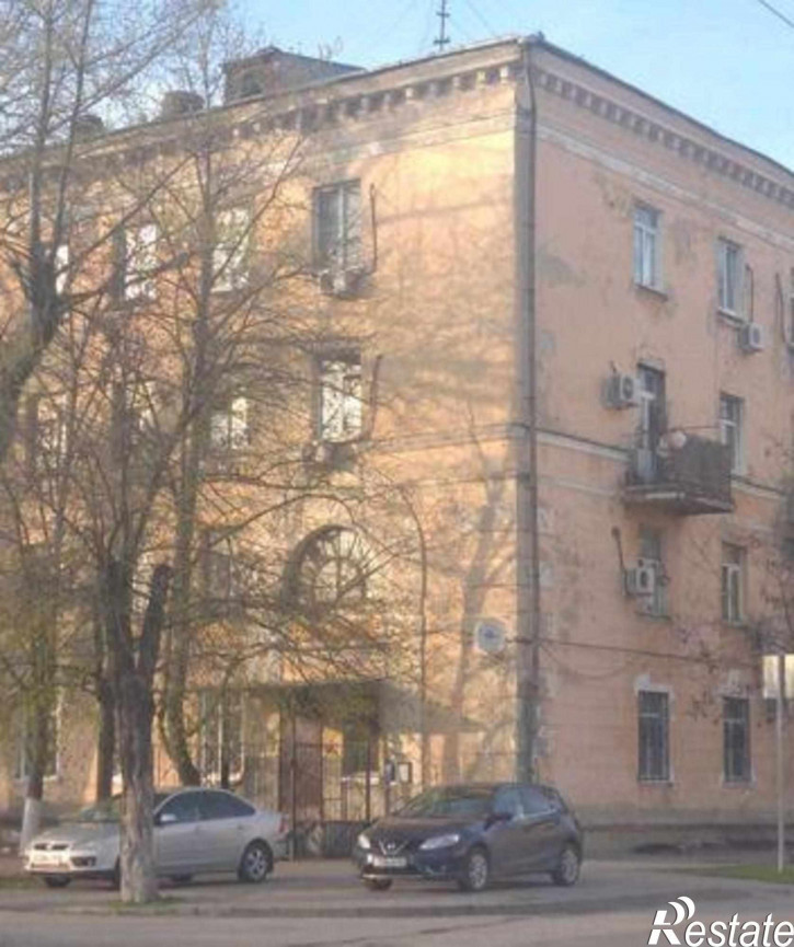 2-комн квартира улица Коммунаров, 33