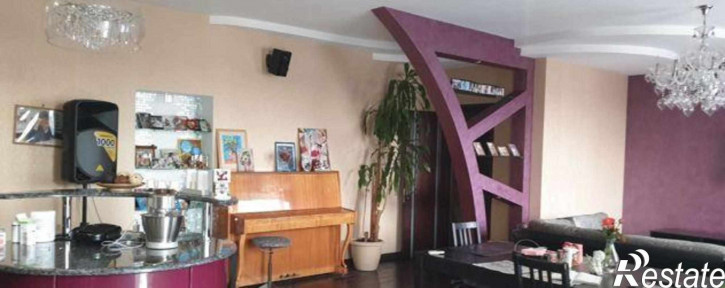 4-комн квартира Камская улица, 33