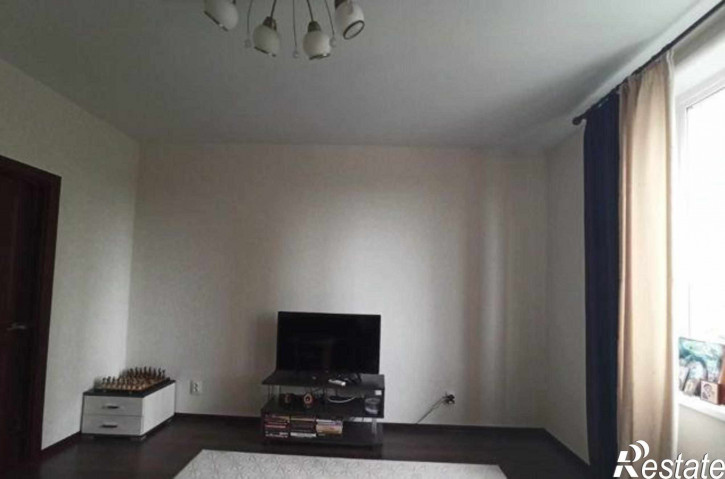 2-комн квартира улица Скачкова, 52