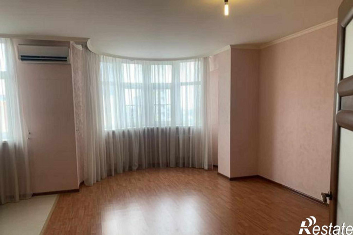 3-комн квартира улица Максима Горького, 13/56