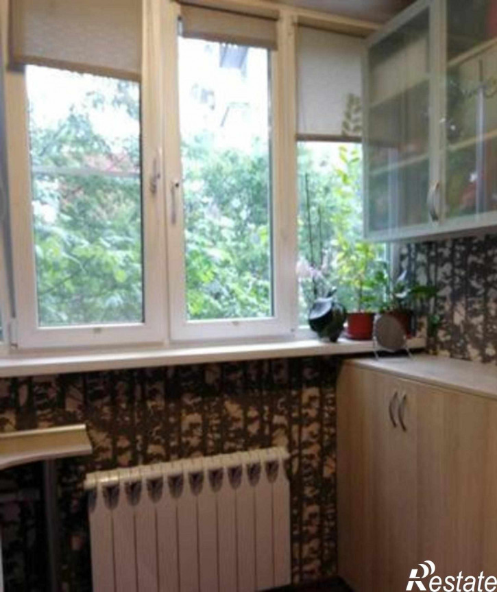 3-комн квартира проспект 40-летия Победы, 15