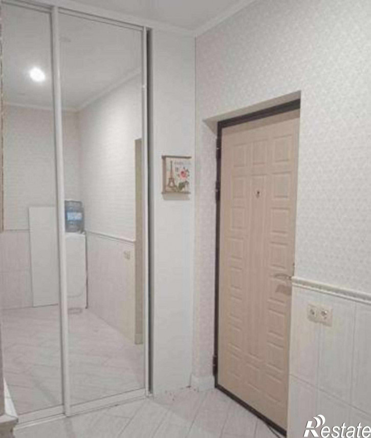 2-комн квартира улица Рыльского, 1