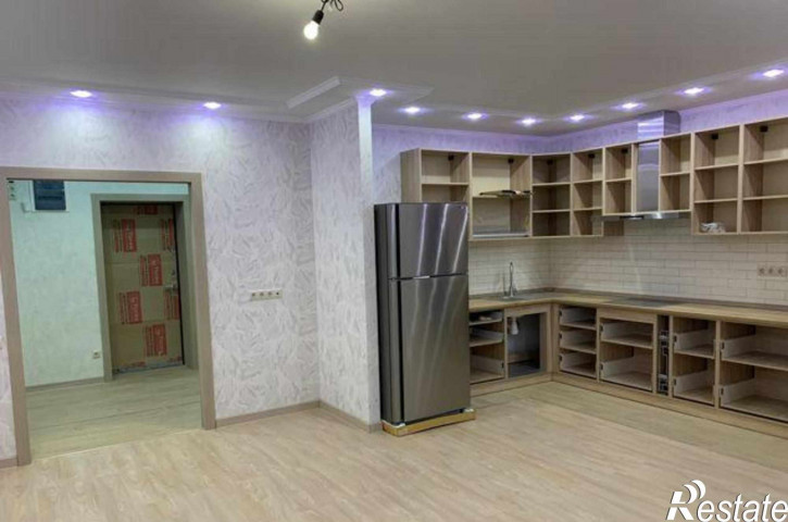 3-комн квартира в новом доме улица Жмайлова, 4Г
