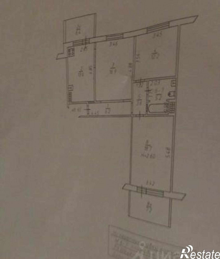3-комн квартира проспект Космонавтов, 42