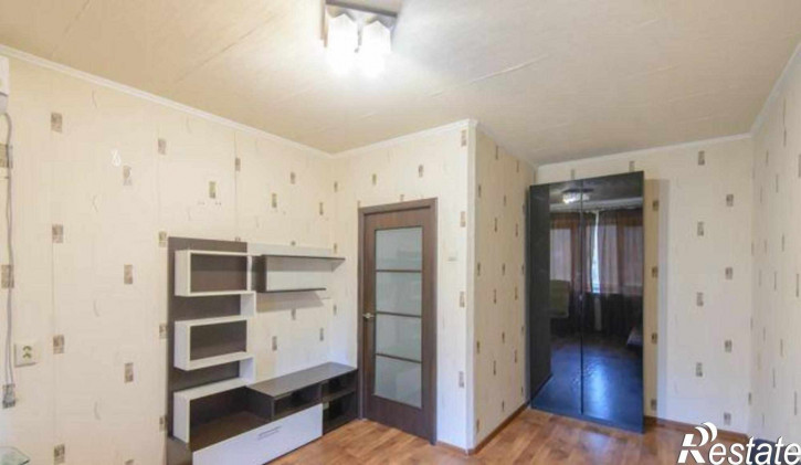 1-комн квартира улица Думенко, 15Б