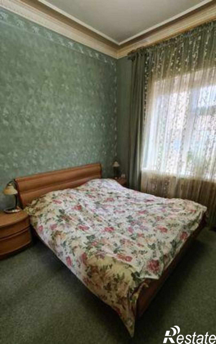 3-комн квартира улица Штахановского, 22