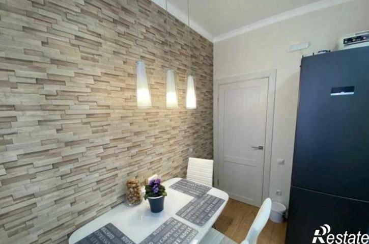 2-комн квартира улица Ткачёва, 20