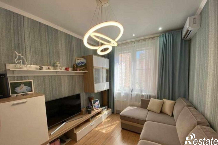 2-комн квартира улица Ткачёва, 20