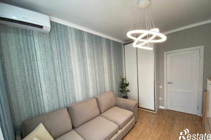 2-комн квартира улица Ткачёва, 20