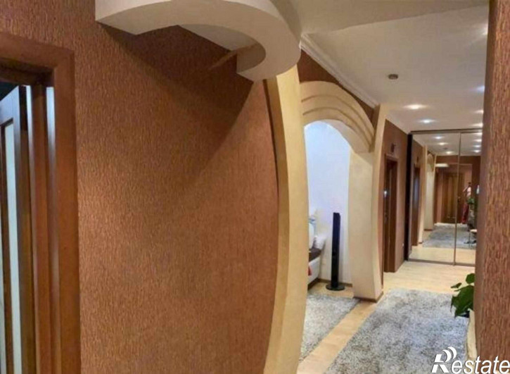 3-комн квартира Орбитальная улица, 70/3