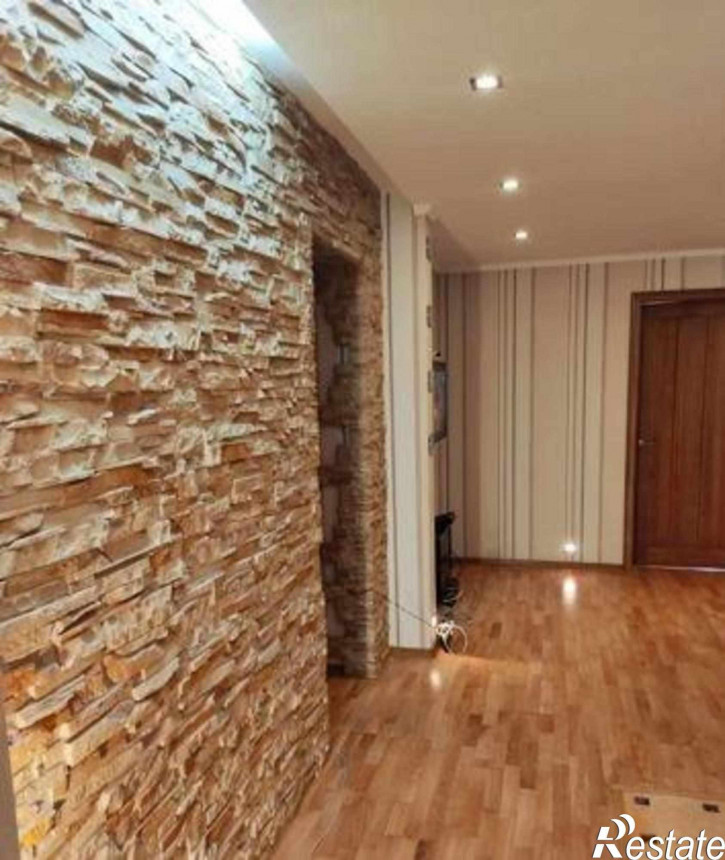 3-комн квартира улица Беляева, 28