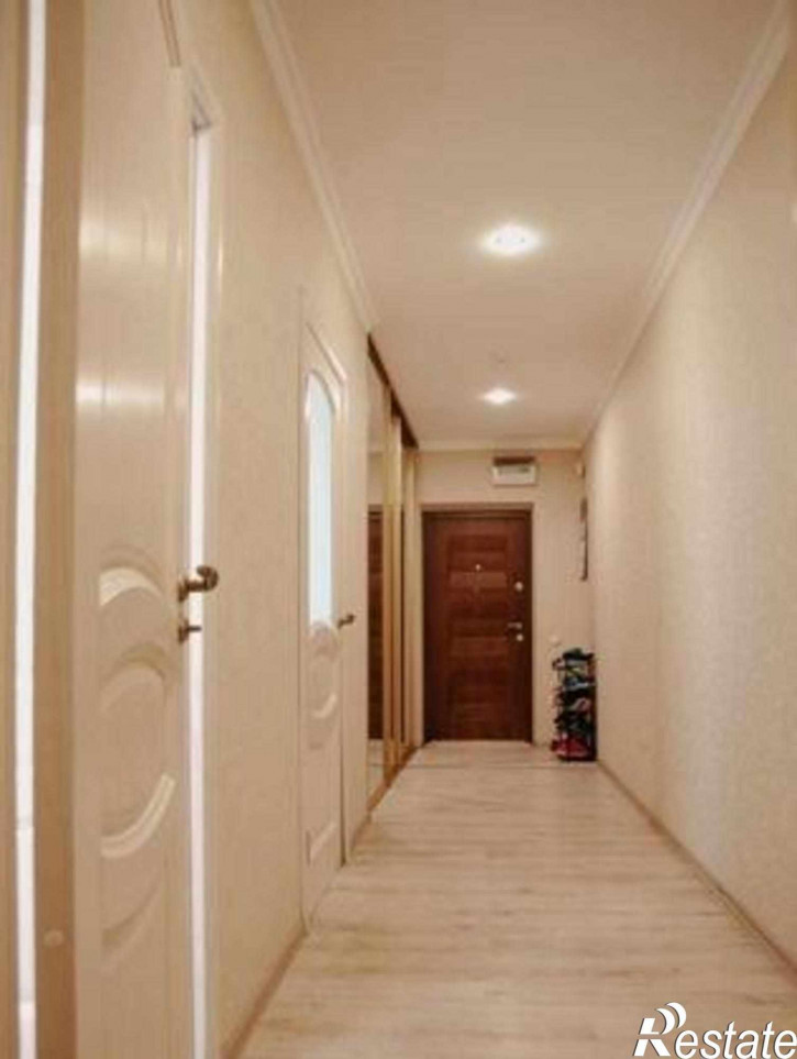 3-комн квартира улица Малиновского, 66/1