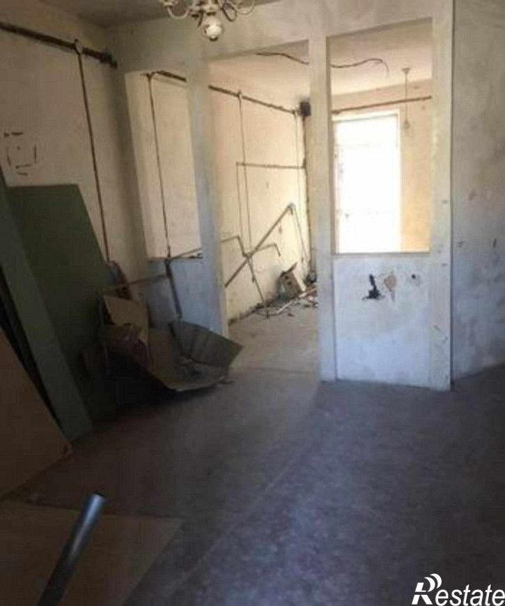 4-комн квартира улица Гусева, 18